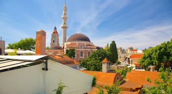 Oude stad van Rhodos bevat historische architectuur en een stad