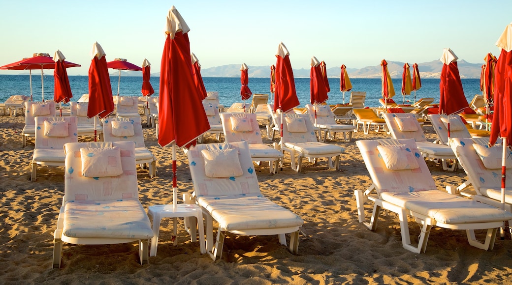 Strand von Tigaki welches beinhaltet Strand