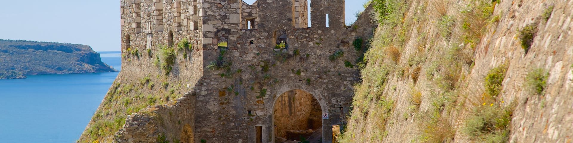 Acronafplia featuring heritage architecture, general coastal views and rugged coastline