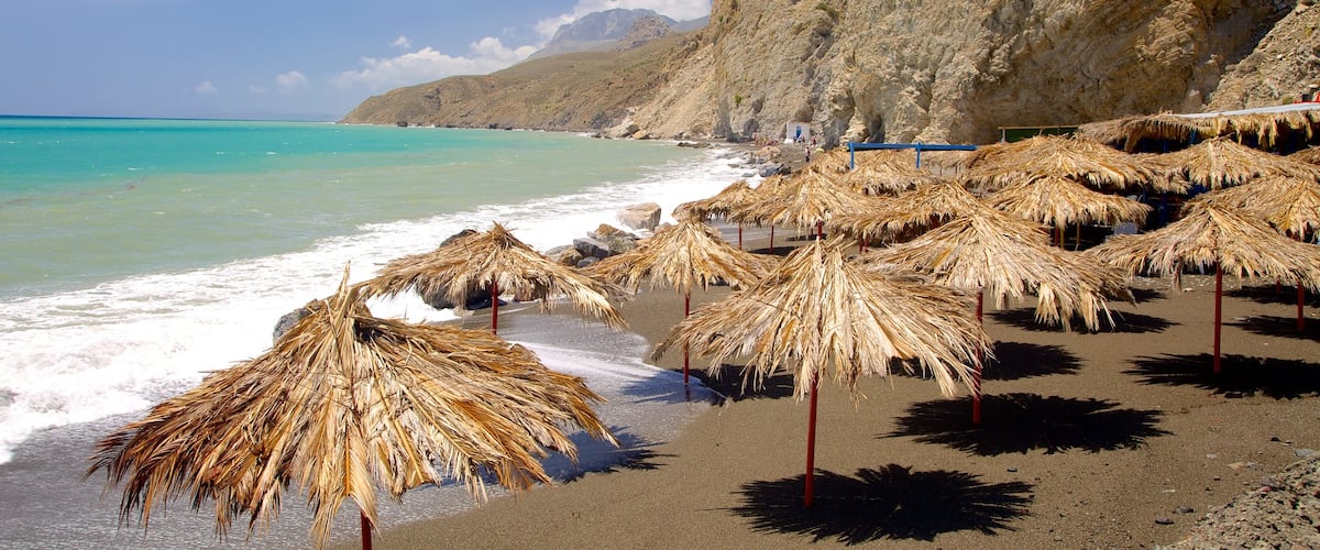 Playa Therma que incluye una playa