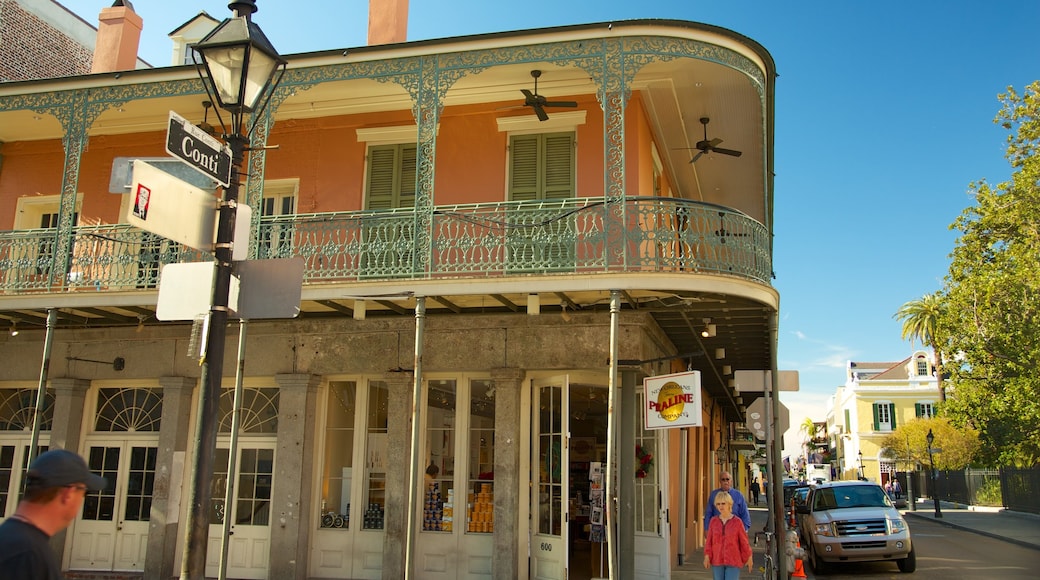 Louisiana mostrando segnaletica, casa e strade