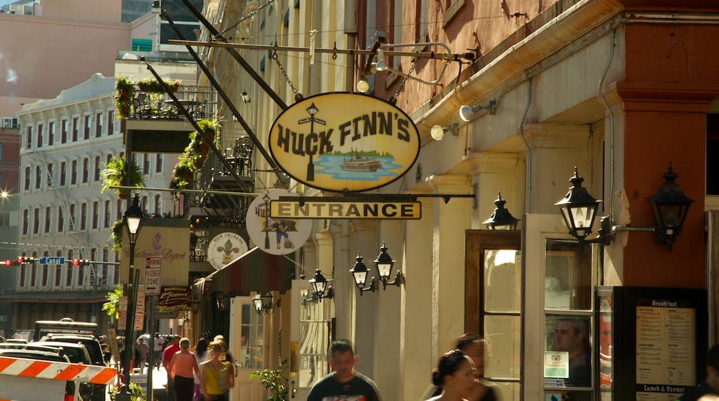 Louisiana showing signage, tropical scenes and street scenes