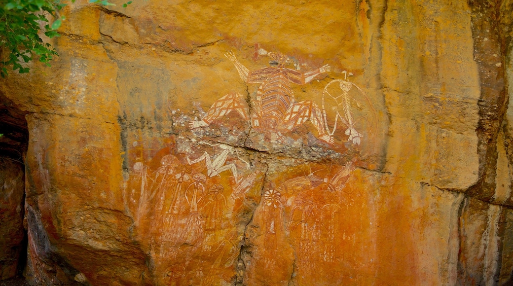 Nourlangie Rock which includes art