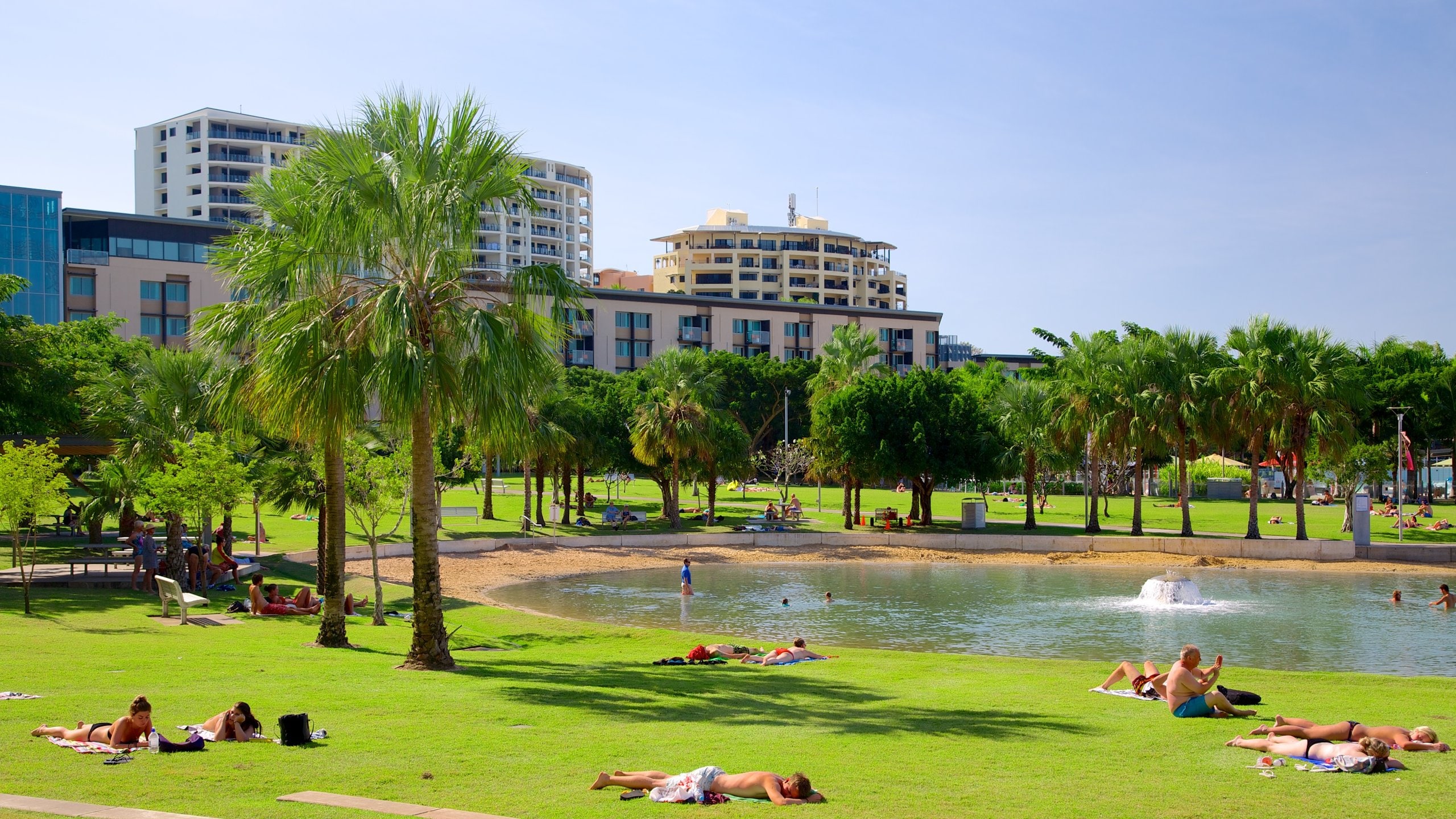 Darwin Waterfront, Darwin holiday hotels & more Stayz