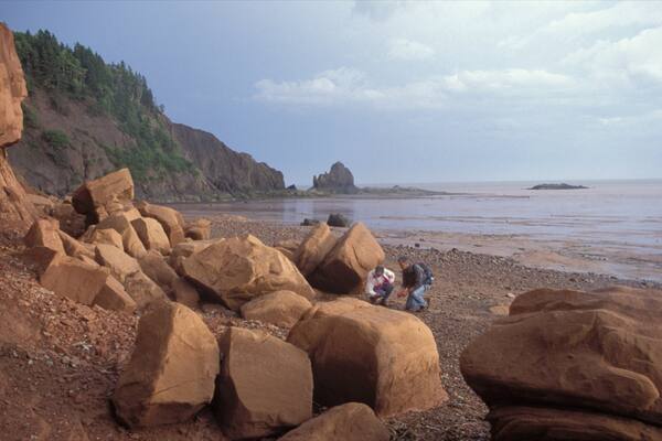 Nouvelle-Écosse montrant une plage de galets