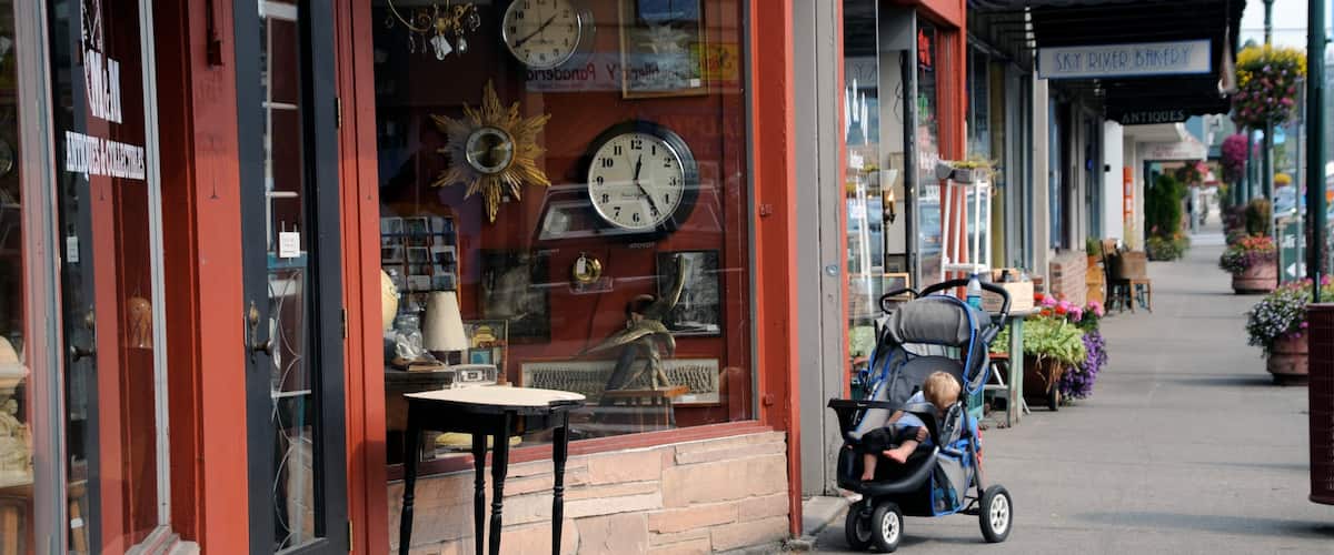 Monroe montrant scĂšnes de rue aussi bien que enfant