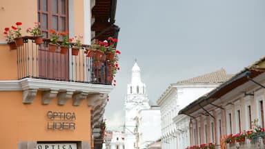 Quito showing heritage architecture