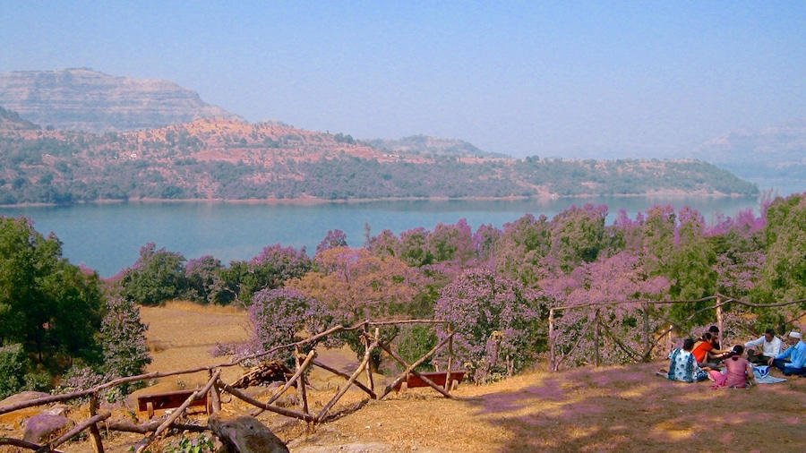 Lonavala welches beinhaltet allgemeine Küstenansicht