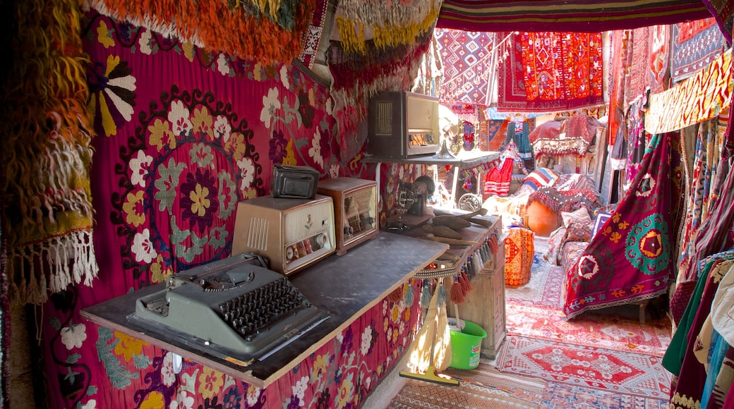 Cappadocia showing interior views