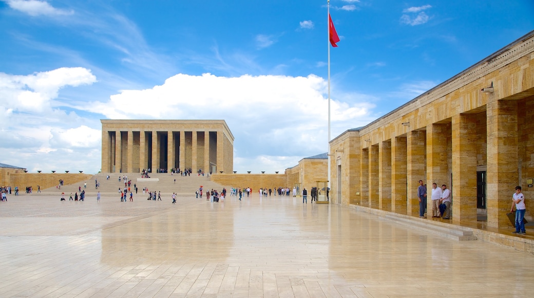 Anıtkabir som visar gatuliv, industrier och affärsdistrikt