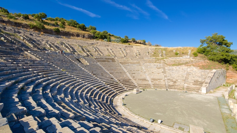 Anfiteatro di Bodrum che include rovine di un edificio