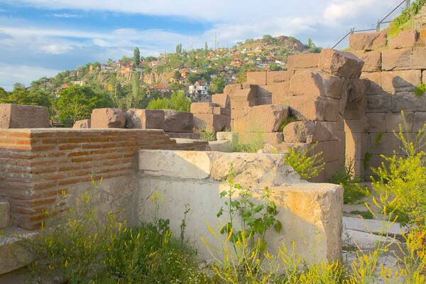 Théùtre romain montrant ruine