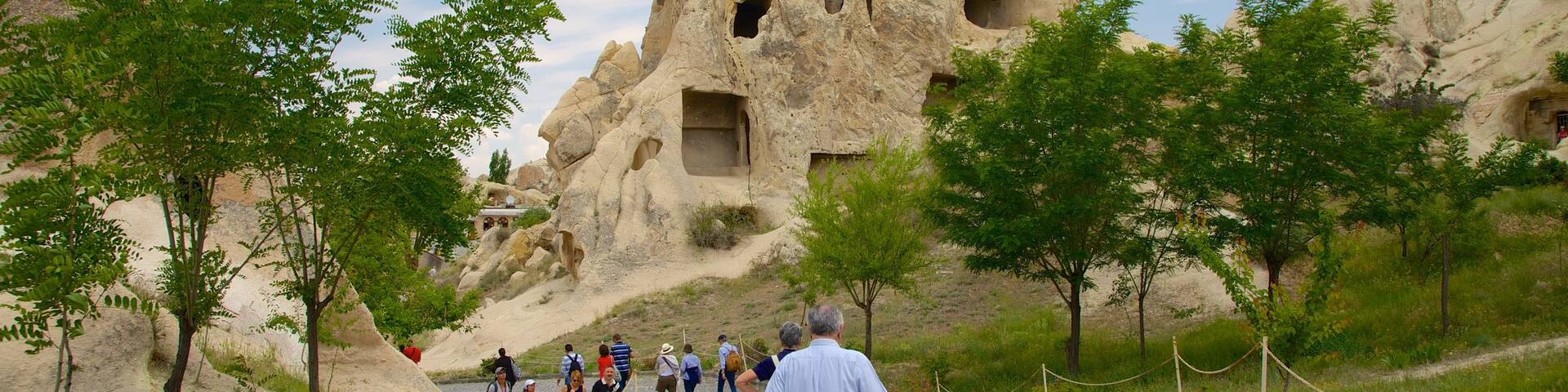 Goreme Open Air Museum showing mountains