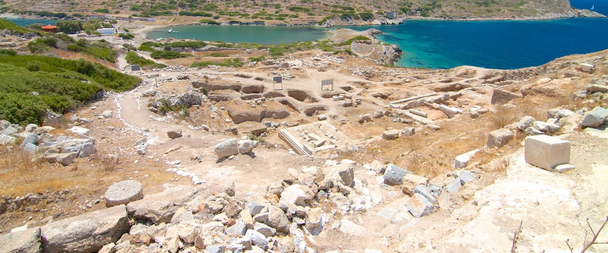 Knidos showing general coastal views and building ruins