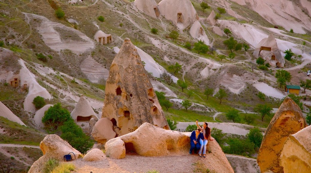 Burgfelsen von Uçhisar sowie Paar