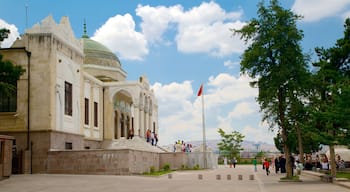 Museo etnográfico mostrando arquitectura patrimonial