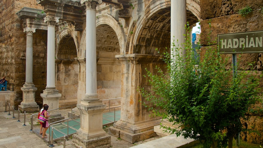 Hadrian\'s Gate which includes heritage architecture