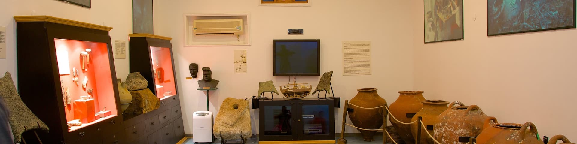 Museum of Underwater Archaeology which includes interior views