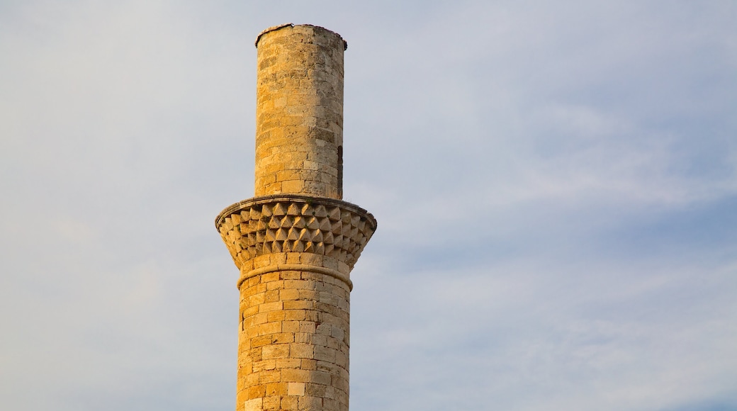 Broken Minaret