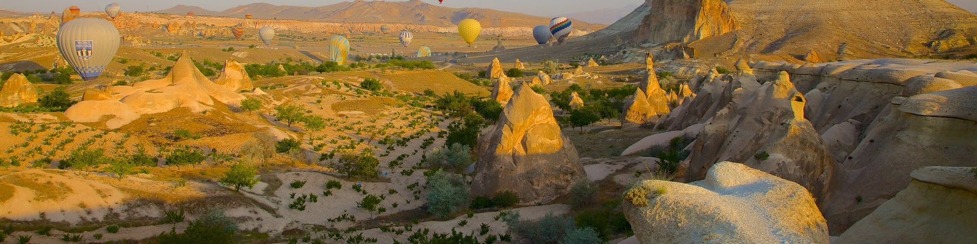 Pasabag which includes ballooning and tranquil scenes