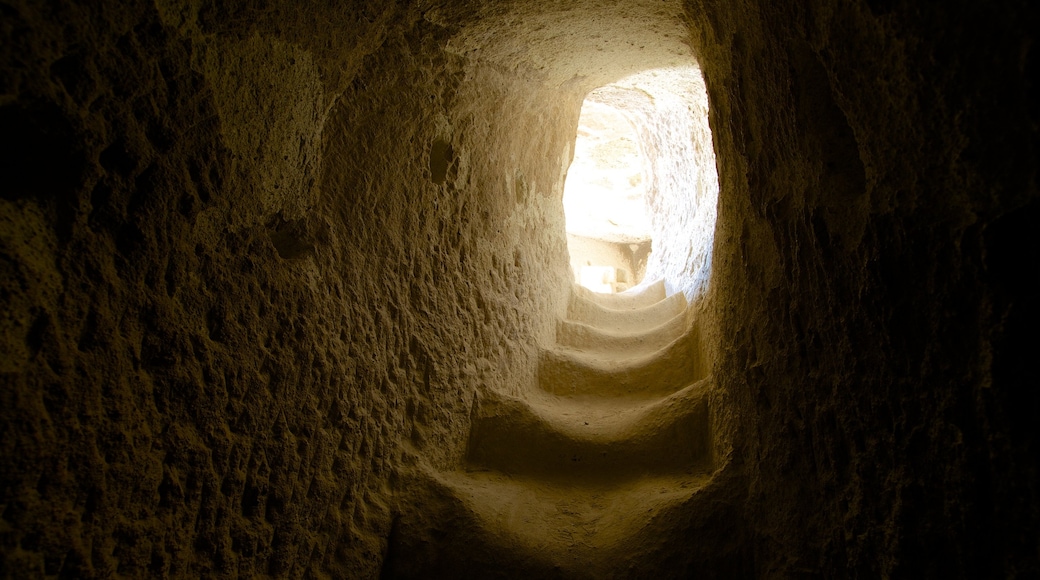 Capadocia que incluye cuevas