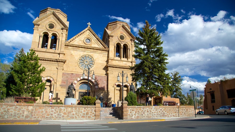 Santa Fe Plaza which includes religious elements, street scenes and a church or cathedral