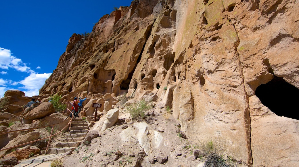 bandelier national monument tours from santa fe