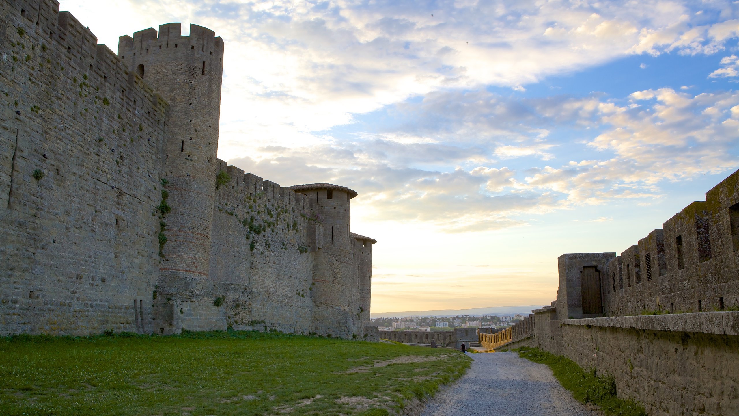 THE BEST 10 Parking near CARCASSONNE, AUDE, FRANCE - Last Updated November  2023 - Yelp