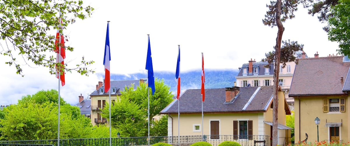 Aix-les-Bains which includes a park, flowers and a house