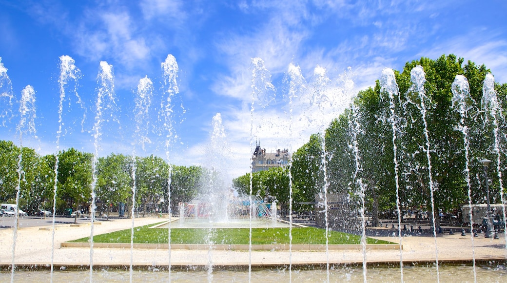 Beziers inclusief een fontein en een park