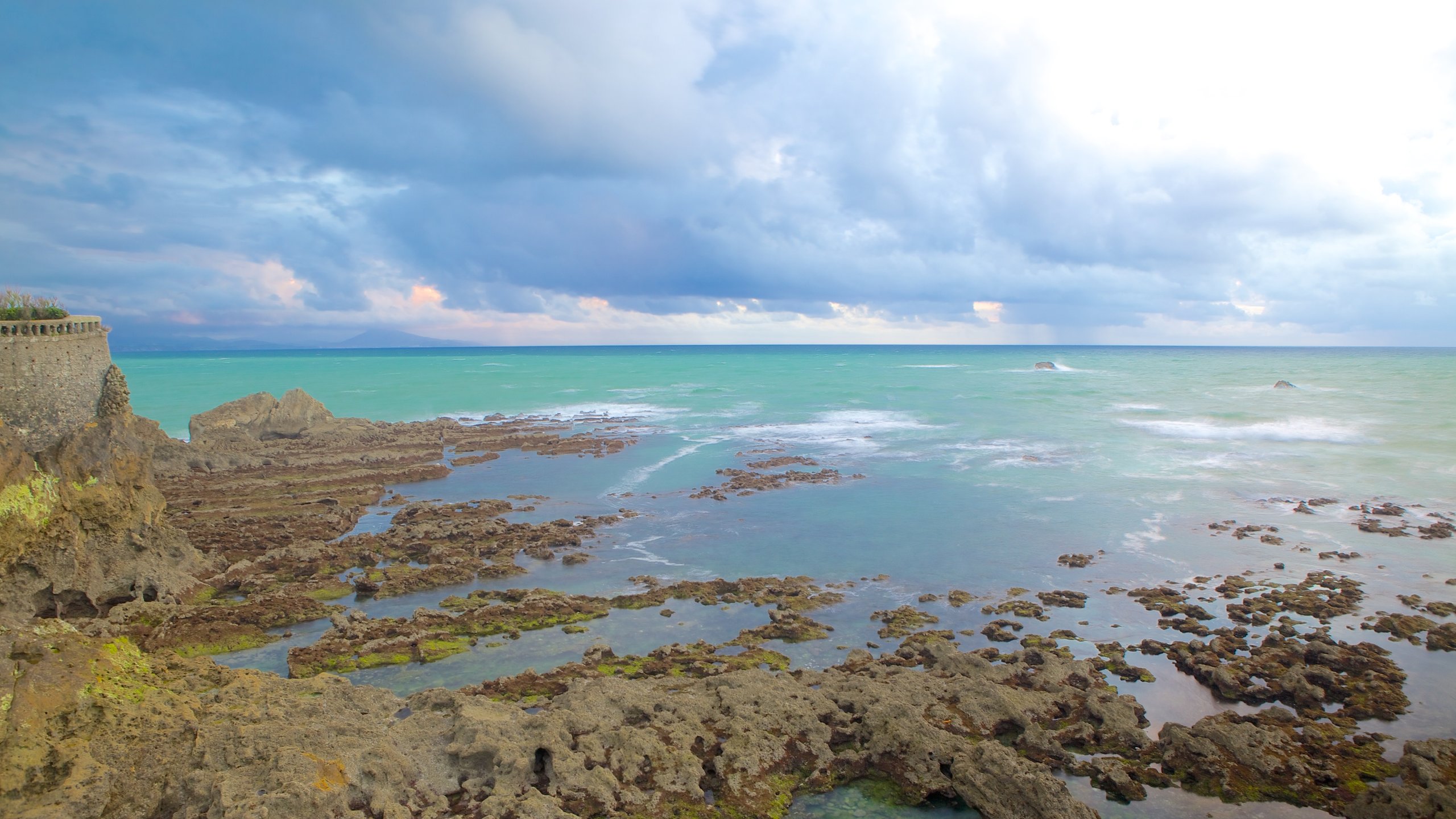 Biarritz which includes rocky coastline