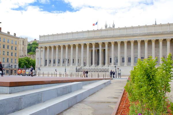 Lyon Courthouse which includes an administrative building and a square or plaza