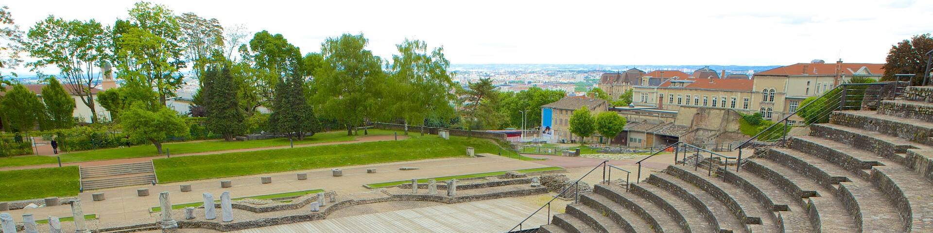 Roman Theatres of Fourviere showing heritage architecture and theatre scenes