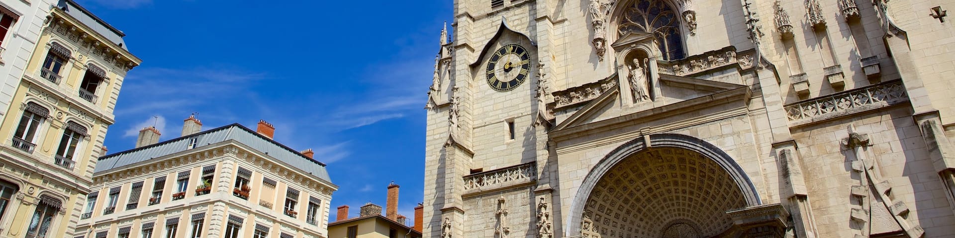 Lyon featuring heritage architecture and a church or cathedral