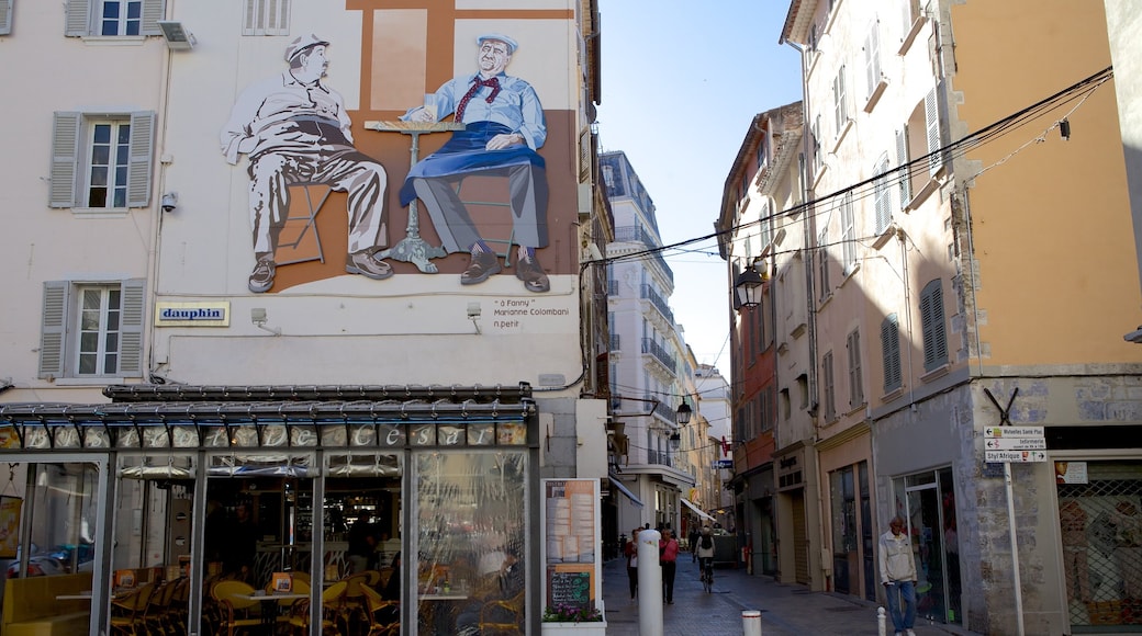 Old Town which includes street scenes