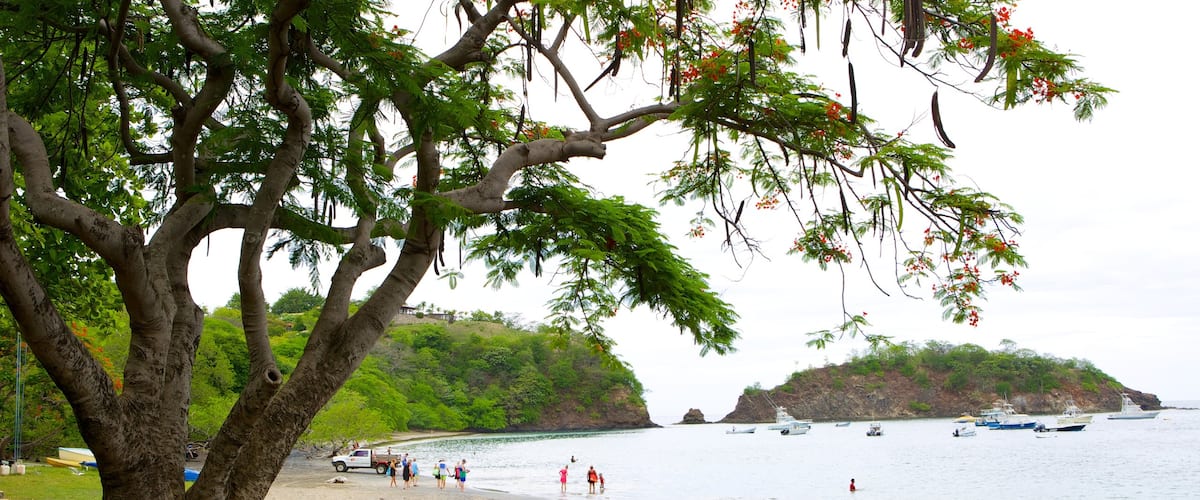 El Ocotal which includes general coastal views