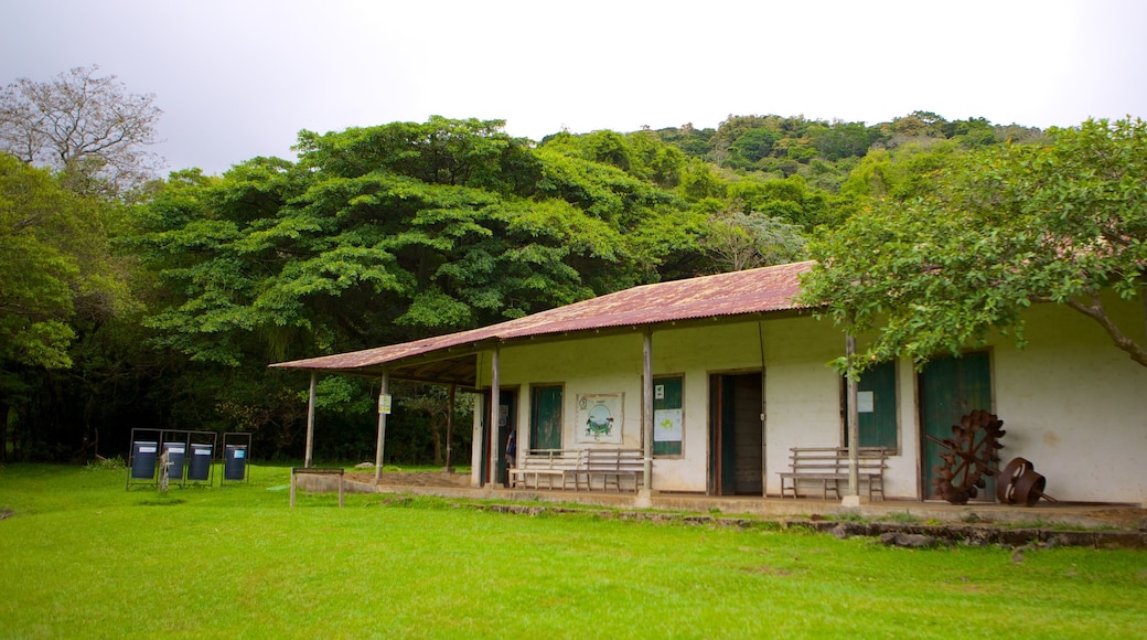 Rincon de la Vieja National Park showing a house