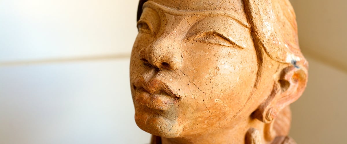 Museum of Cham Sculpture showing a statue or sculpture and interior views