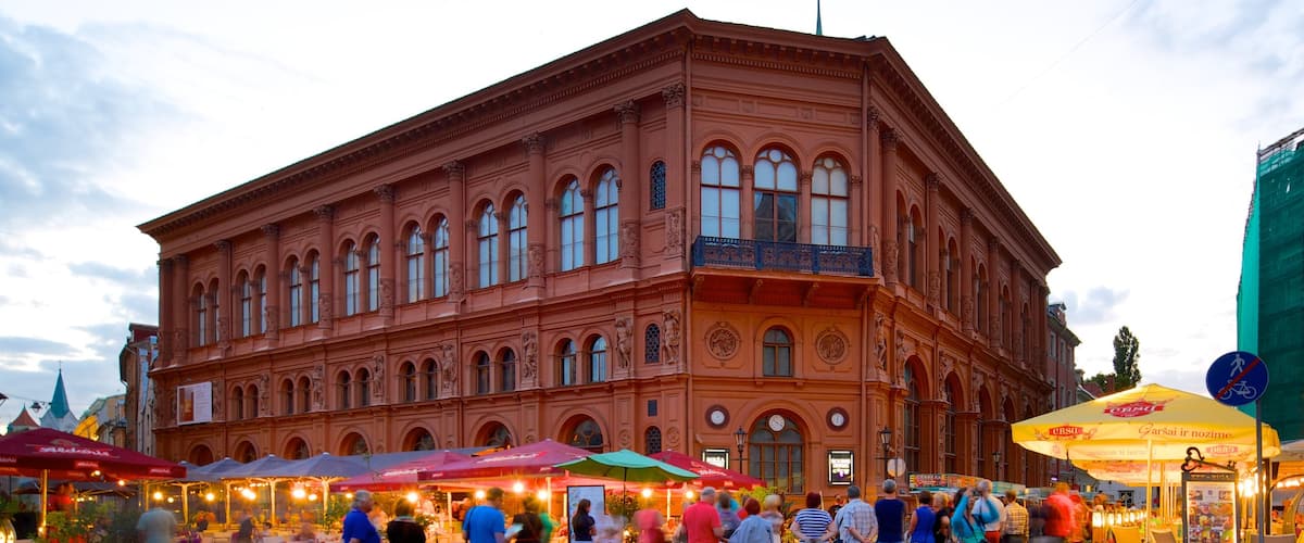Ciudad Vieja mostrando mercados, escenas urbanas y patrimonio de arquitectura