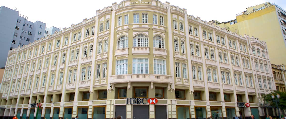 Curitiba que incluye escenas urbanas y patrimonio de arquitectura