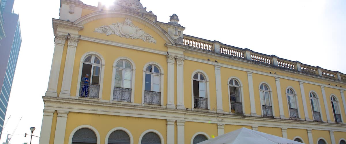 Public Market which includes street scenes and markets as well as a large group of people
