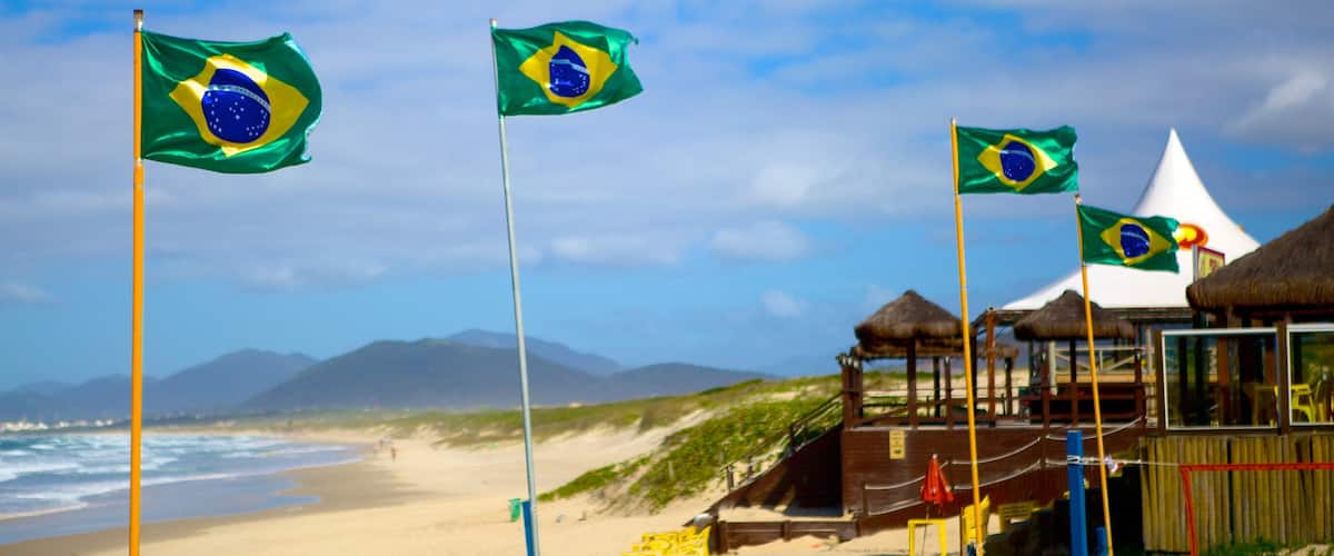 Playa Joaquina ofreciendo una playa