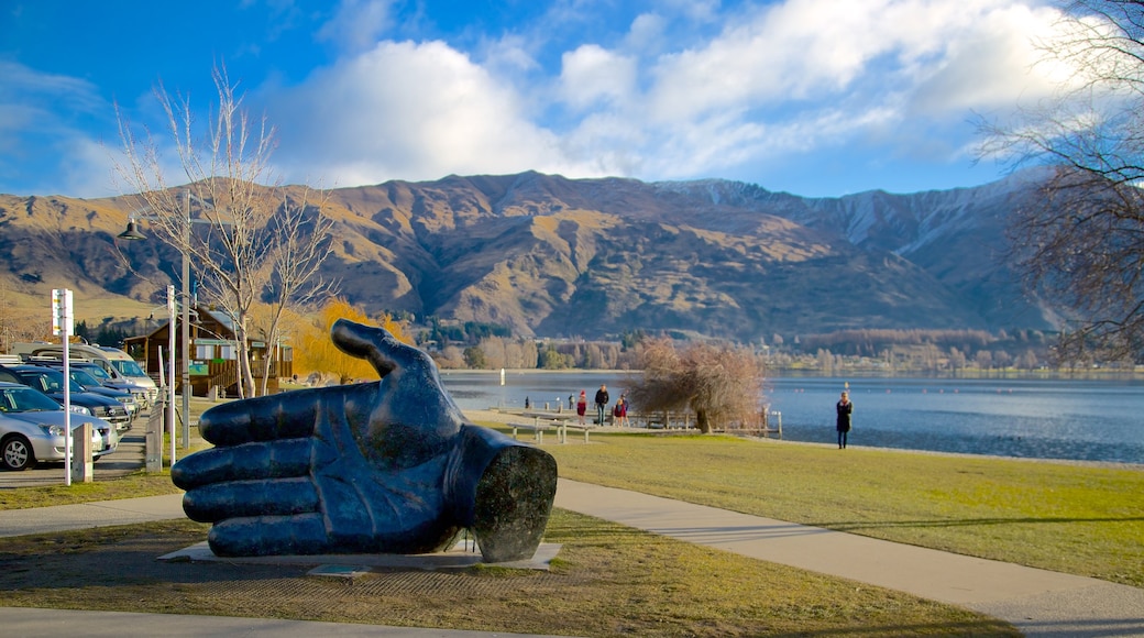 Lake Wanaka showing outdoor art