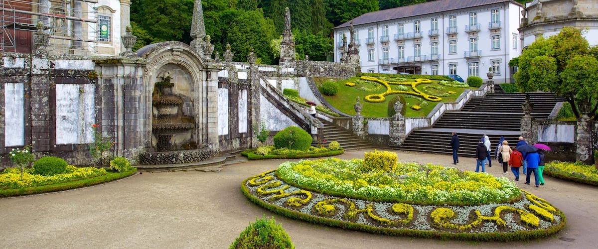 Bom Jesus do Monte featuring a garden and a castle