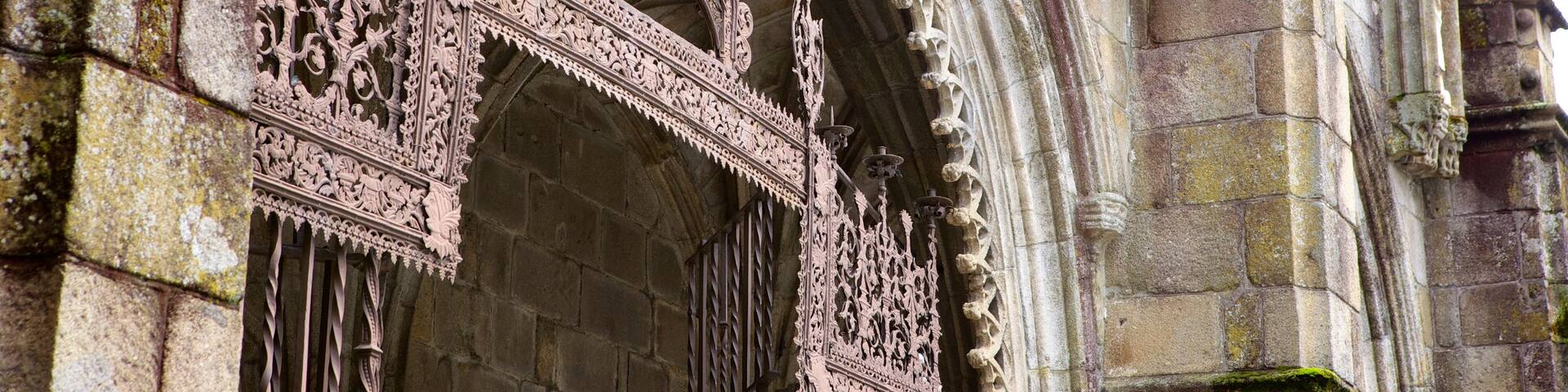 Braga Cathedral which includes heritage architecture and heritage elements