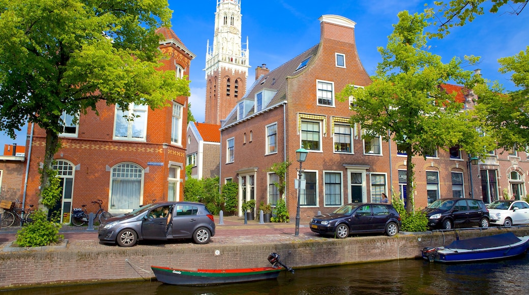 Haarlem which includes street scenes