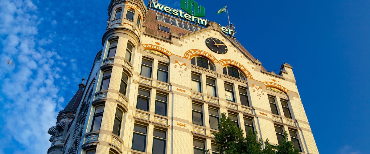 Rotterdam which includes heritage architecture and heritage elements