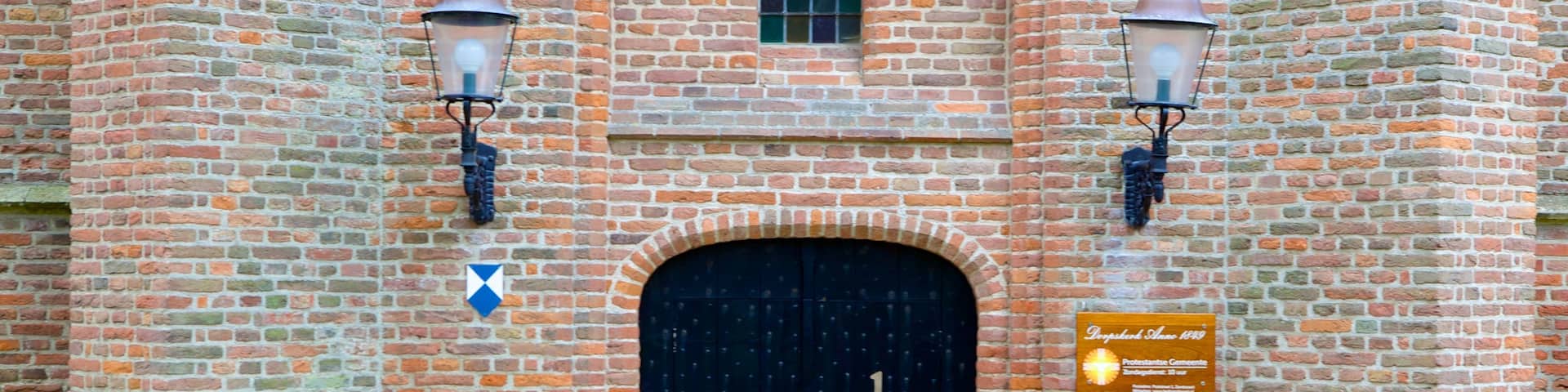 Zandvoort showing a house and heritage elements