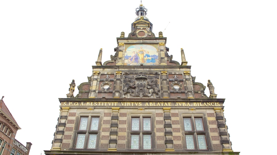 Alkmaar featuring heritage architecture and heritage elements