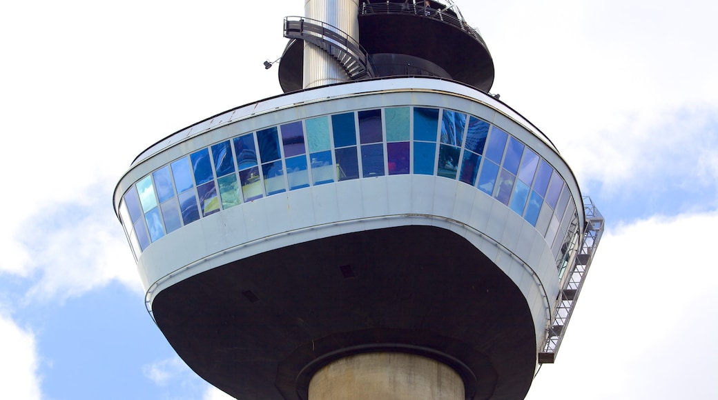 Euromast welches beinhaltet Ansichten